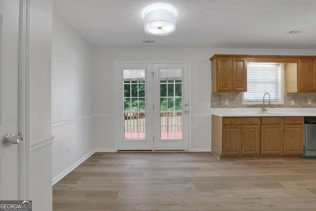 802 Cambridge Creek Drive SW, Conyers, GA 30094