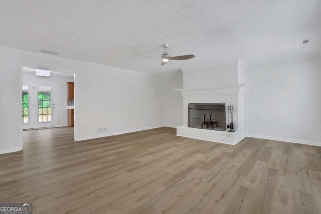 802 Cambridge Creek Drive SW, Conyers, GA 30094