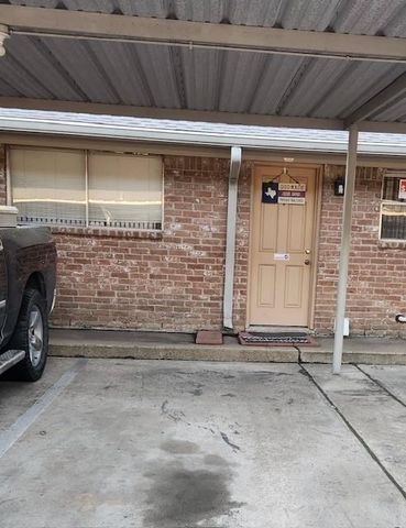 235 W Tri Oaks Lane 235, Houston, TX 77043