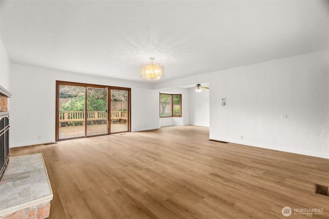 101 Deer Park Drive, Aberdeen, WA 98520