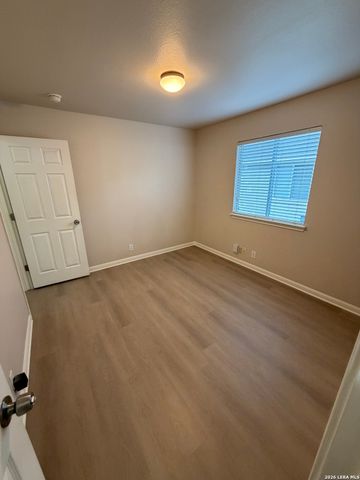 6411 Castle, San Antonio, TX 78218