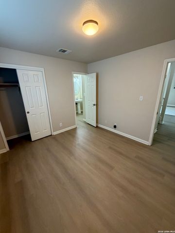 6411 Castle, San Antonio, TX 78218