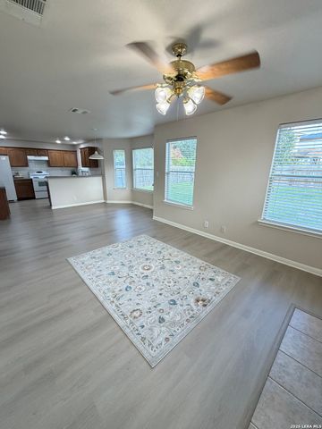 6411 Castle, San Antonio, TX 78218