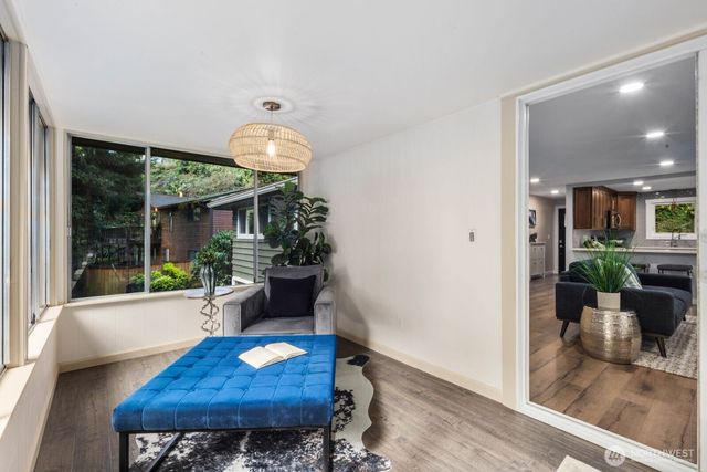 21866 35th Avenue S, Seatac, WA 98198