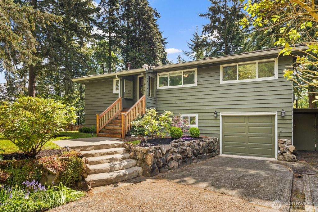 21866 35th Avenue S, Seatac, WA 98198
