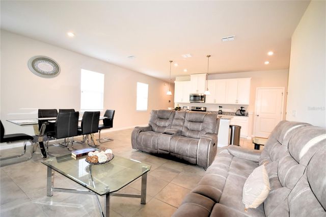 2702 PLEASANT CYPRESS CIRCLE, Kissimmee, FL 34741