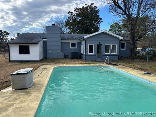 5416 Silver Pine Court, Fayetteville, NC 28303