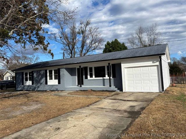 5416 Silver Pine Court, Fayetteville, NC 28303