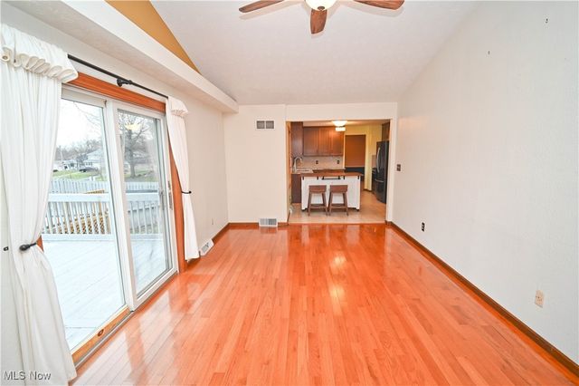 583 Wyndclift Circle, Austintown, OH 44515