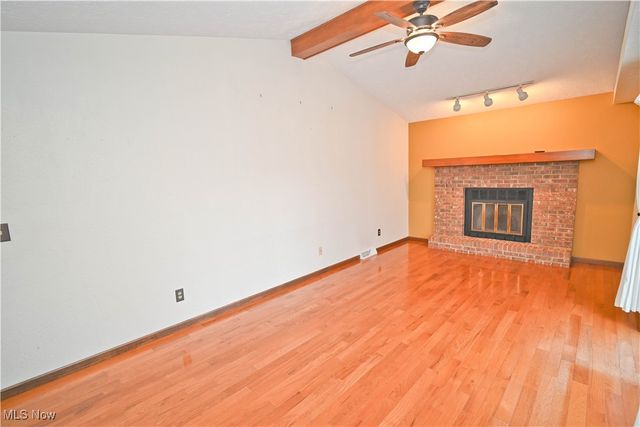 583 Wyndclift Circle, Austintown, OH 44515