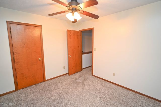 583 Wyndclift Circle, Austintown, OH 44515