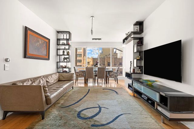 350 W 42ND Street 19ED, New York City, NY 10036