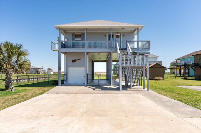 898 Sandollar, Crystal Beach, TX 77650