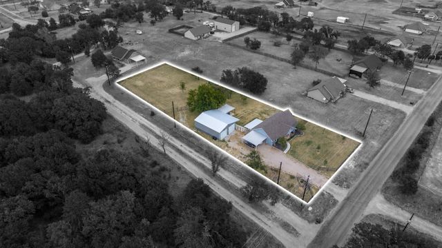 909 Erwin Road, Poolville, TX 76487