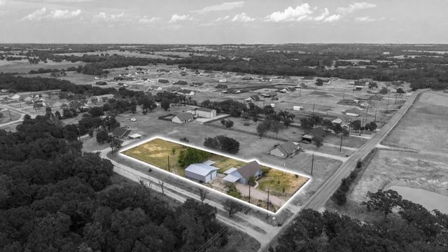 909 Erwin Road, Poolville, TX 76487