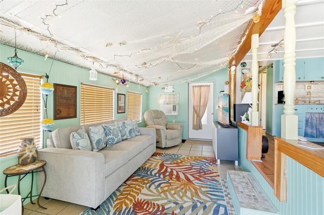 10315 CORTEZ ROAD W 14-2, Bradenton, FL 34210