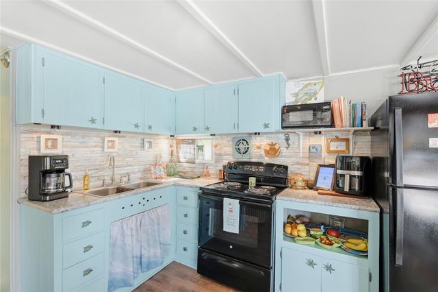 10315 CORTEZ ROAD W 14-2, Bradenton, FL 34210