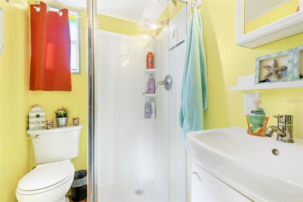 Image 14 of property listing at 10315 CORTEZ ROAD W 14-2, Bradenton, FL 34210