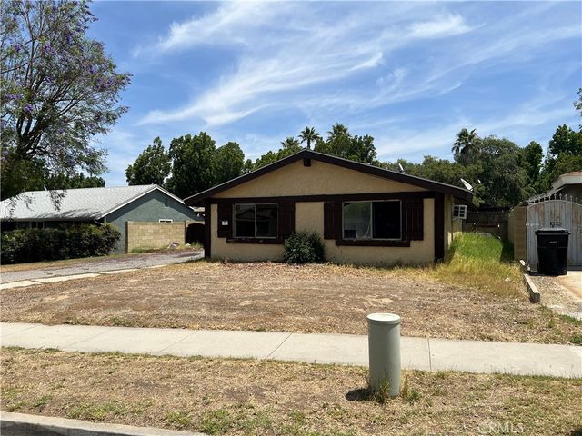 3441 Crownsworth, Corona, CA 92879