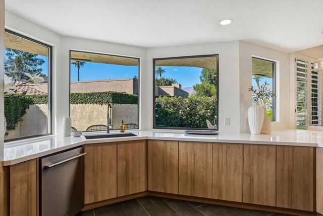9 Wake Forest Court, Rancho Mirage, CA 92270