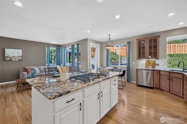 24932 SE 279th Street, Maple Valley, WA 98038