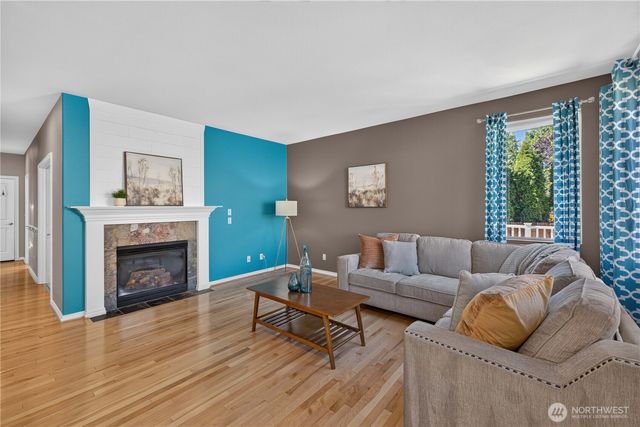 24932 SE 279th Street, Maple Valley, WA 98038
