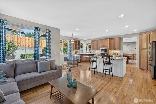 24932 SE 279th Street, Maple Valley, WA 98038