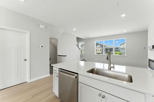 1526 Traverse Lane, West Saint Paul, MN 55118