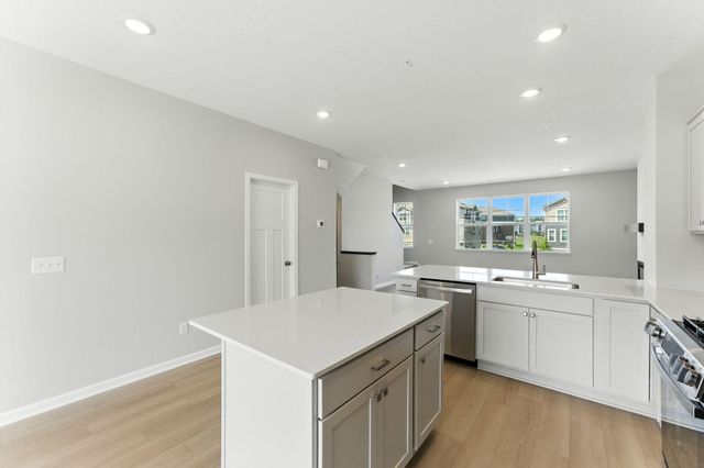 1526 Traverse Lane, West Saint Paul, MN 55118