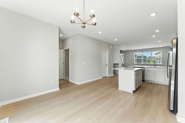 1526 Traverse Lane, West Saint Paul, MN 55118