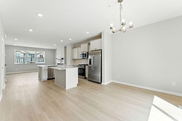 1526 Traverse Lane, West Saint Paul, MN 55118