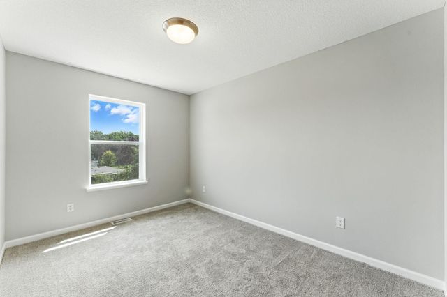 1526 Traverse Lane, West Saint Paul, MN 55118