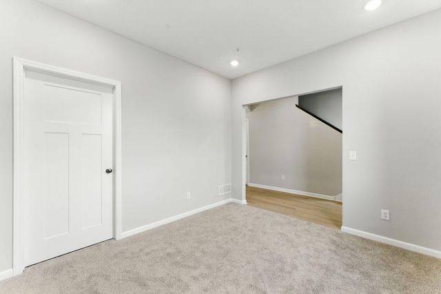 1526 Traverse Lane, West Saint Paul, MN 55118