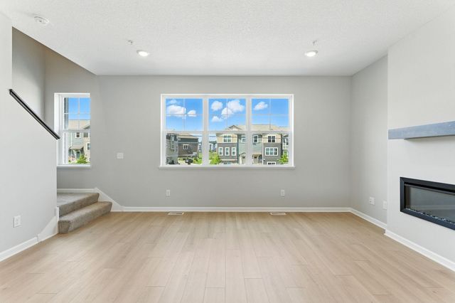 1526 Traverse Lane, West Saint Paul, MN 55118