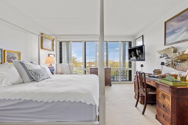 2275 S Ocean Boulevard 307a, Palm Beach, FL 33480