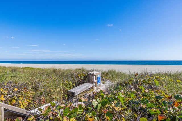 2275 S Ocean Boulevard 307a, Palm Beach, FL 33480