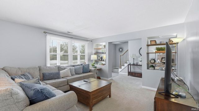 5318 Bellmawr Lane, Fort Wayne, IN 46815