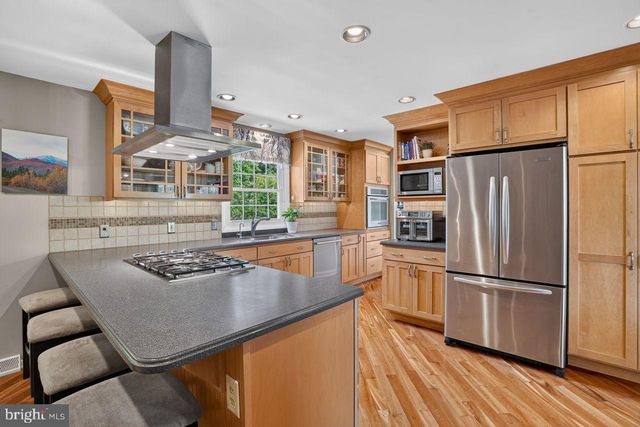 279 CARRIE LN, Harleysville, PA 19438