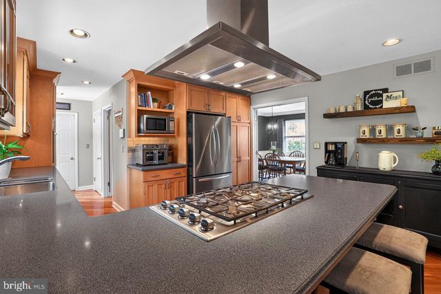 279 CARRIE LN, Harleysville, PA 19438