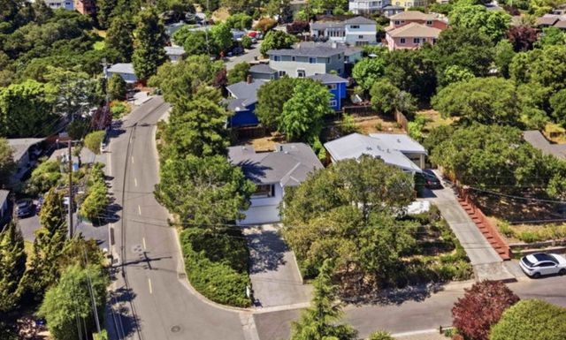 2218 Ewell Road, Belmont, CA 94002