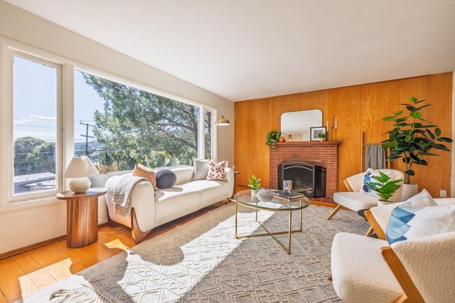 2218 Ewell Road, Belmont, CA 94002