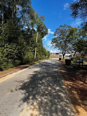 01 Hill Street, Defuniak Springs, FL 32435