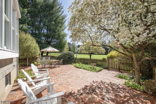 199 W Springtown Rd, Washington Twp., NJ 07853