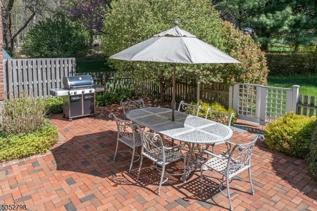 199 W Springtown Rd, Washington Twp., NJ 07853