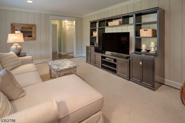 199 W Springtown Rd, Washington Twp., NJ 07853