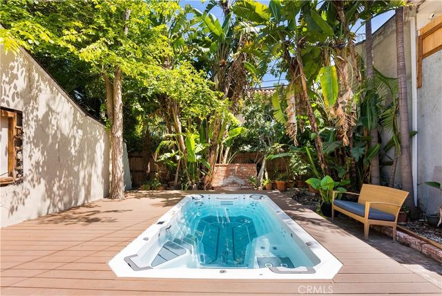 8748 Ashcroft Avenue, West Hollywood, CA 90048