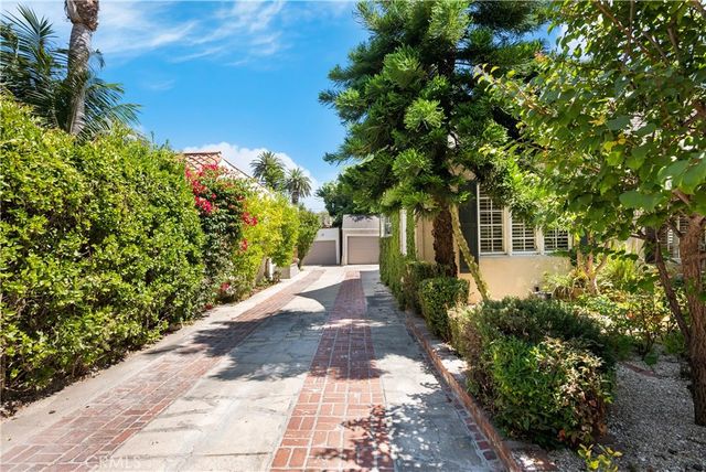 8748 Ashcroft Avenue, West Hollywood, CA 90048