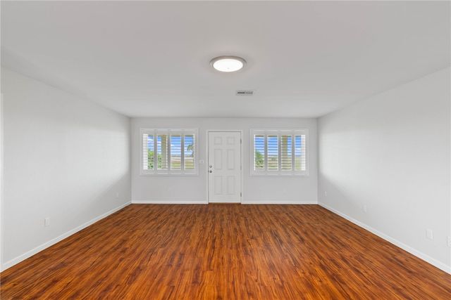 148 Port Saint Claire, City By The Sea, TX 78336