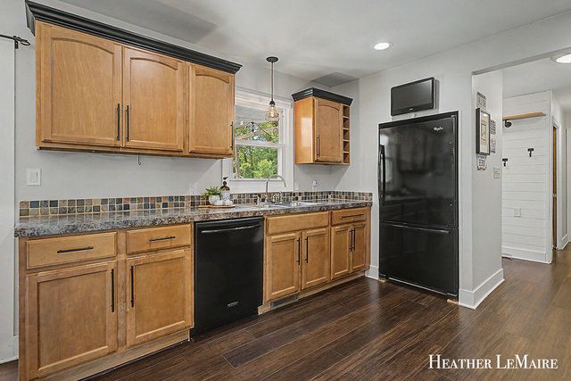 3942 Byron Road, Jamestown Twp, MI 49426