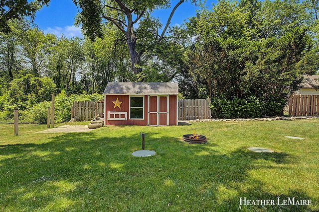 3942 Byron Road, Jamestown Twp, MI 49426